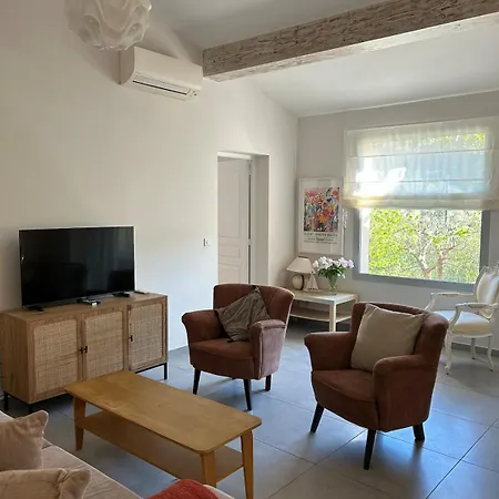 Maison Provencale Антиб